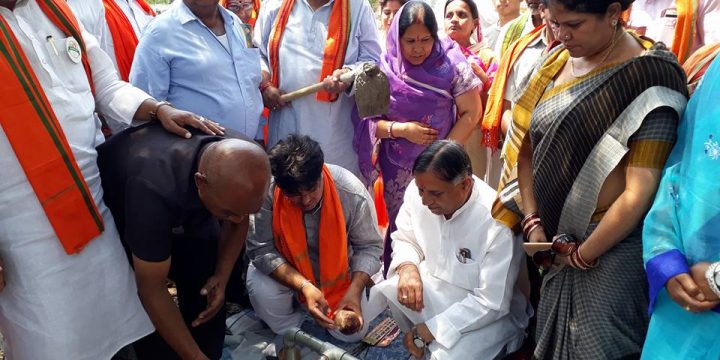 जनसंपर्क यात्रा शहर के महंत घासीदास वार्ड में